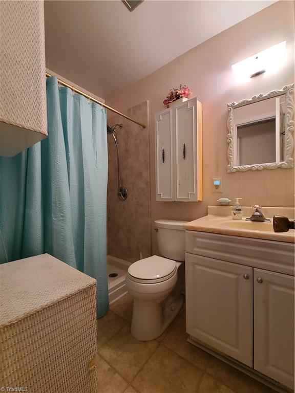 3905 Kalloramo Drive