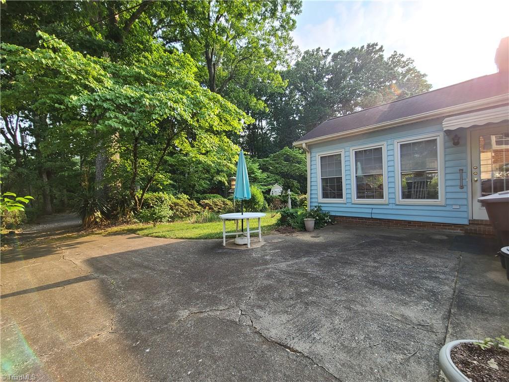 3905 Kalloramo Drive