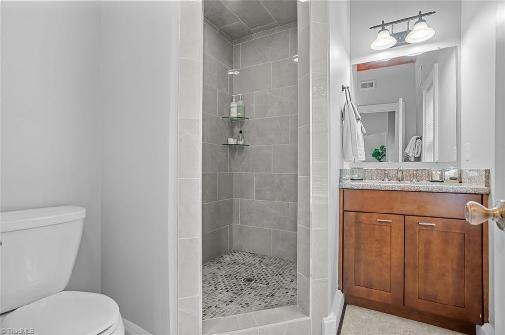 318 Sues Blues Alley