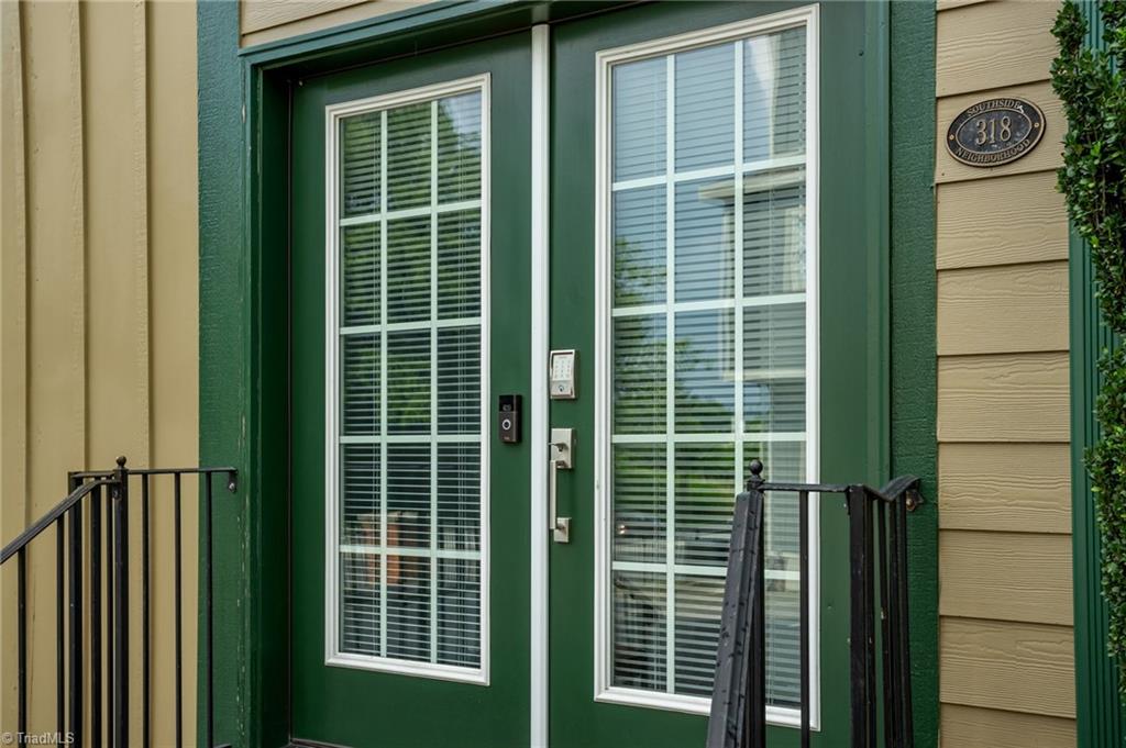 318 Sues Blues Alley