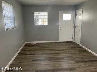 1320 E Commerce Avenue