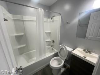 1320 E Commerce Avenue