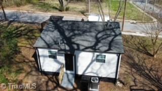 1320 E Commerce Avenue