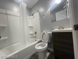 1320 E Commerce Avenue