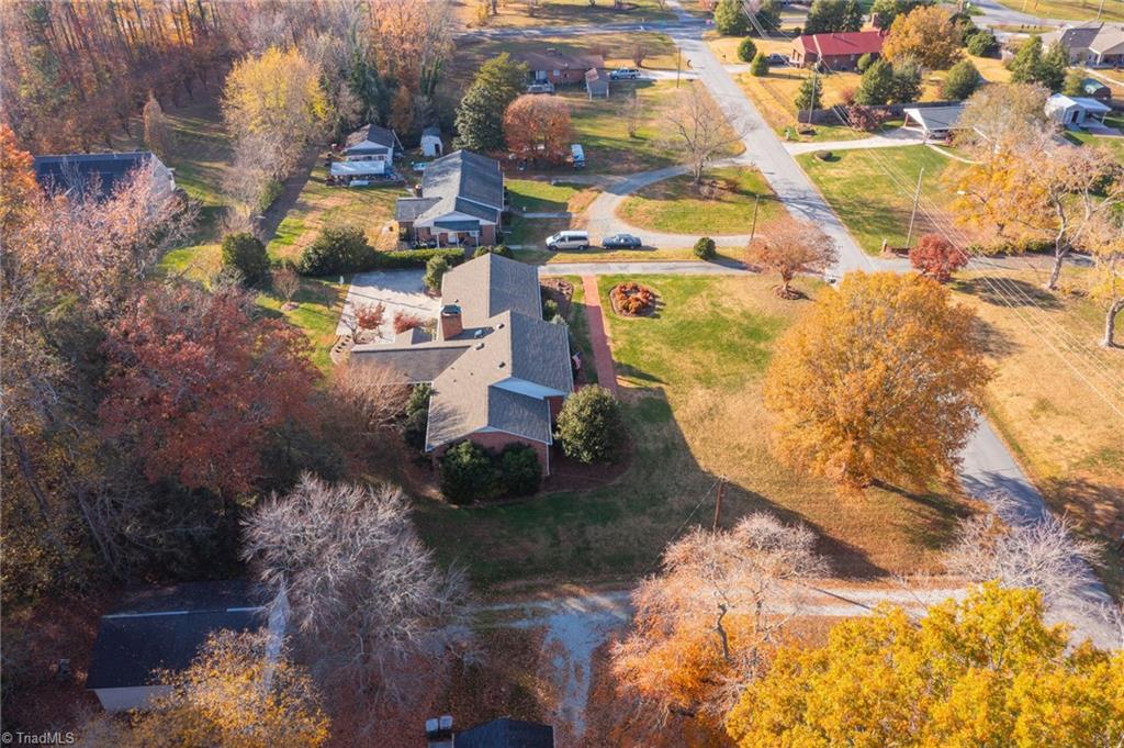 4903 Sedgelane Drive