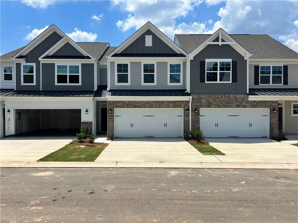 1103 Summerhouse Way