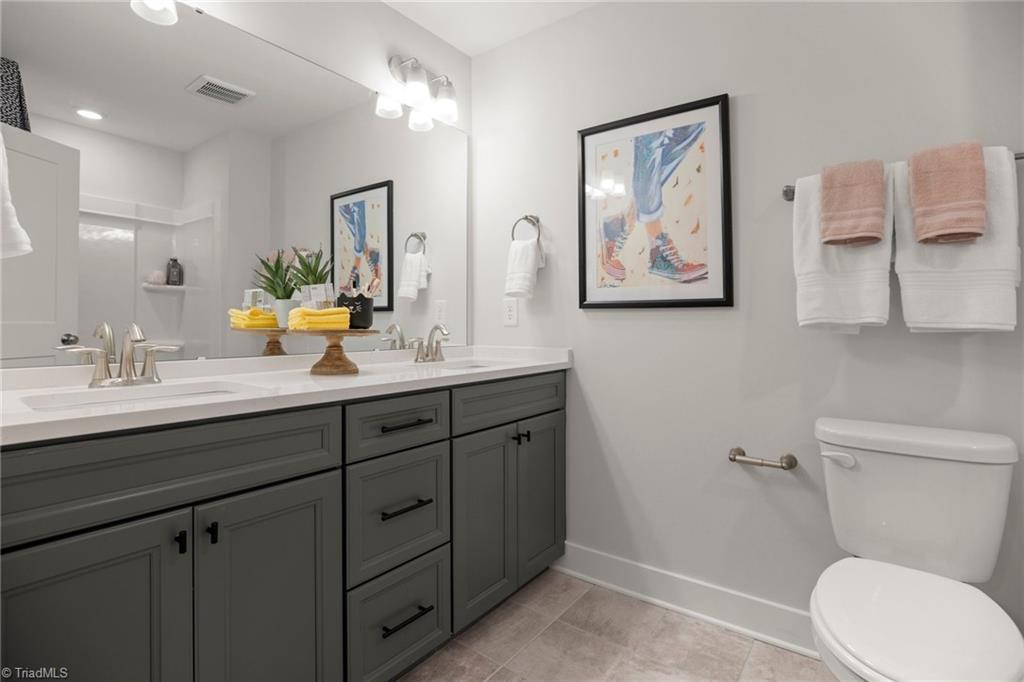 1103 Summerhouse Way