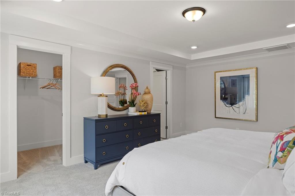 1103 Summerhouse Way