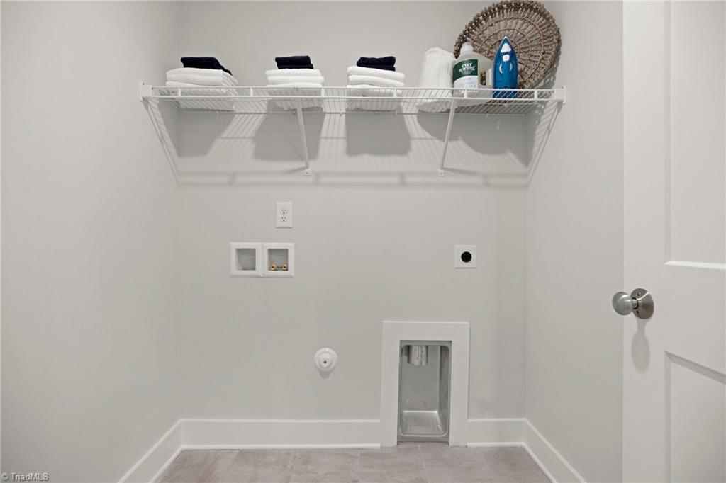 1103 Summerhouse Way