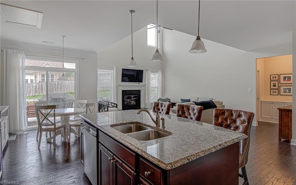 5812 Griffin Village Court