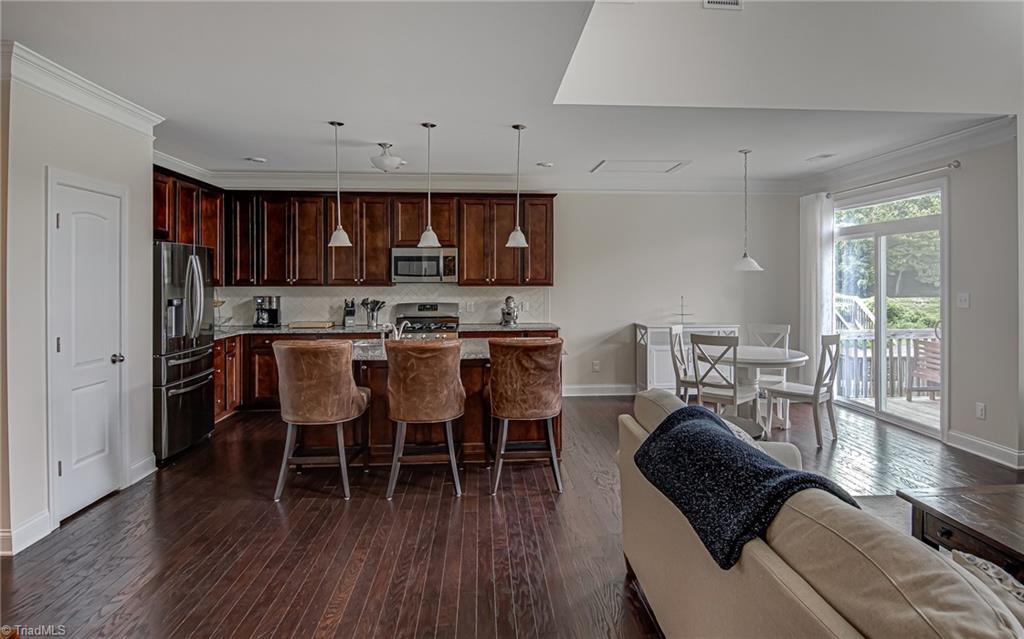 5812 Griffin Village Court