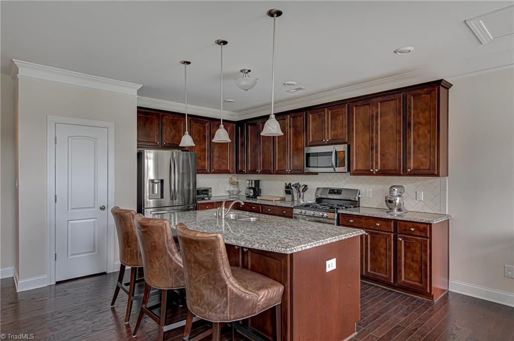 5812 Griffin Village Court