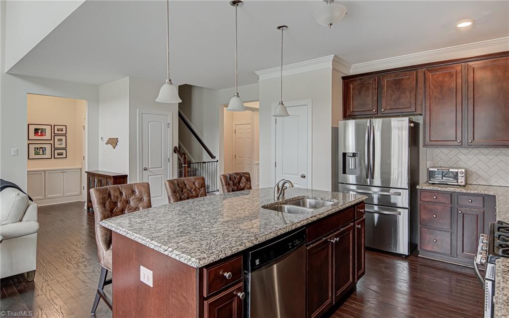 5812 Griffin Village Court