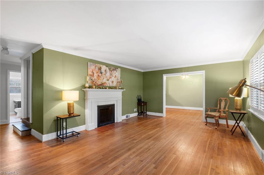 1908 Independence Road