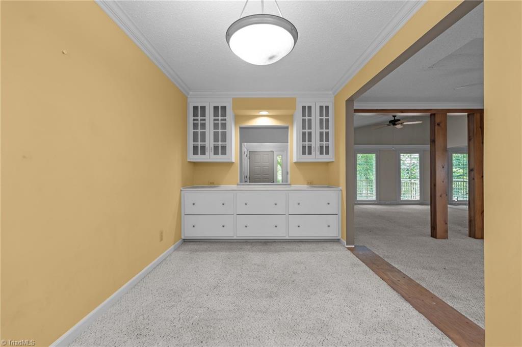 511 Valleybrook Drive