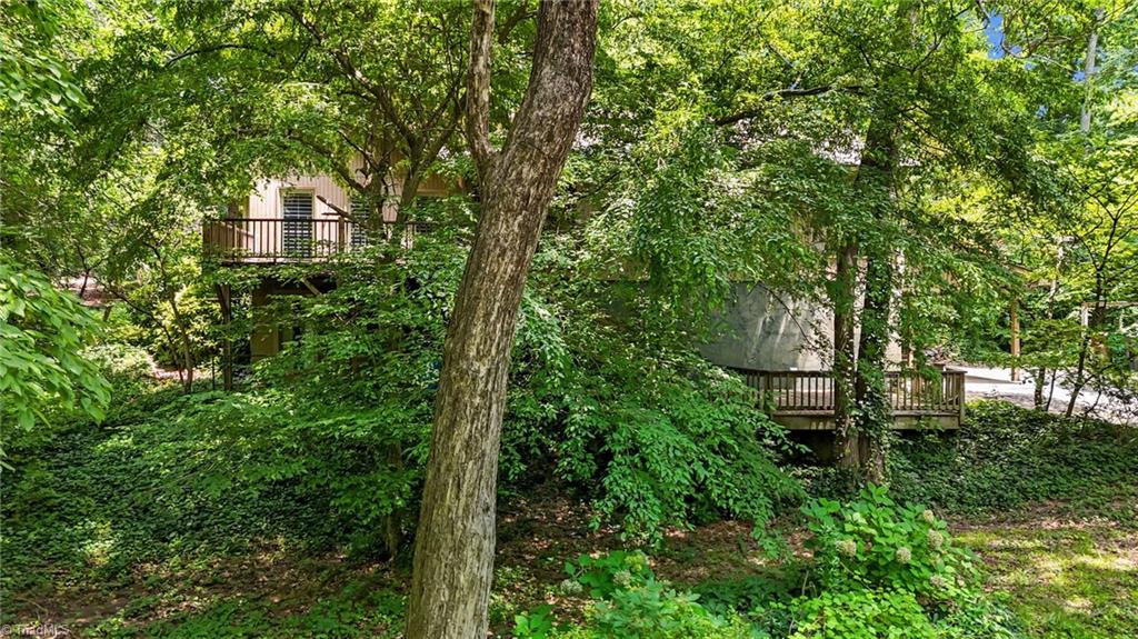 511 Valleybrook Drive