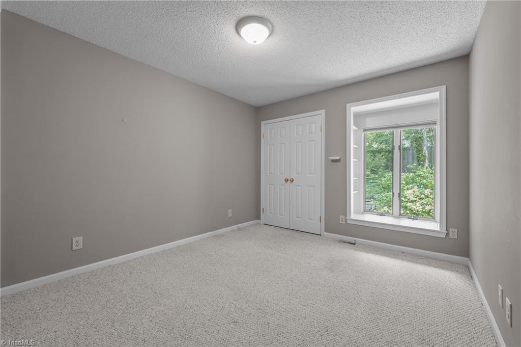 511 Valleybrook Drive