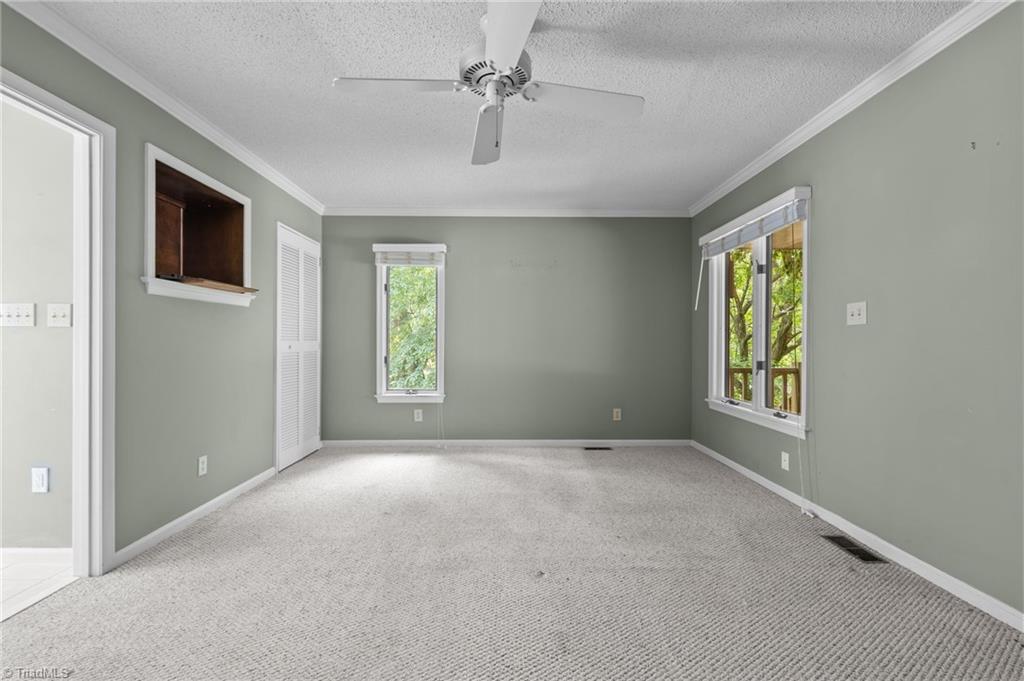 511 Valleybrook Drive