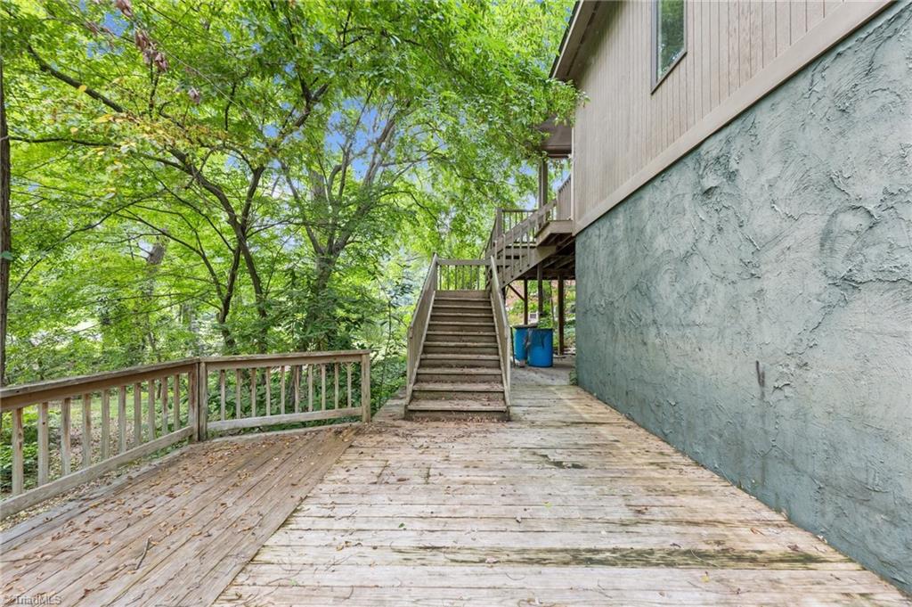 511 Valleybrook Drive