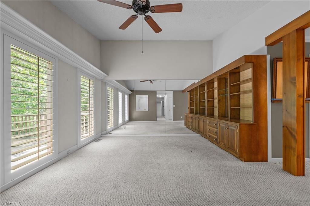 511 Valleybrook Drive