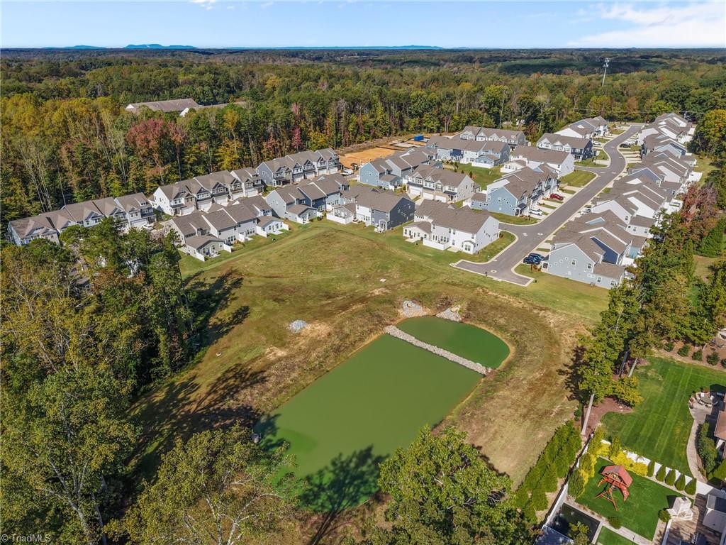 1103 Summerhouse Way