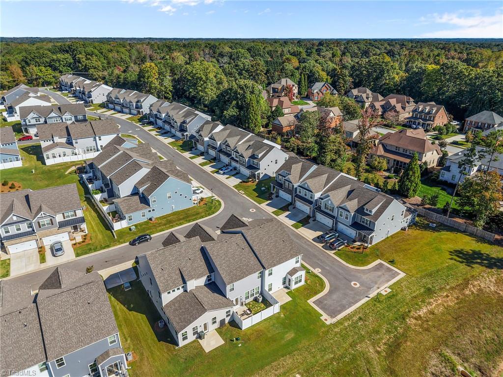 1103 Summerhouse Way