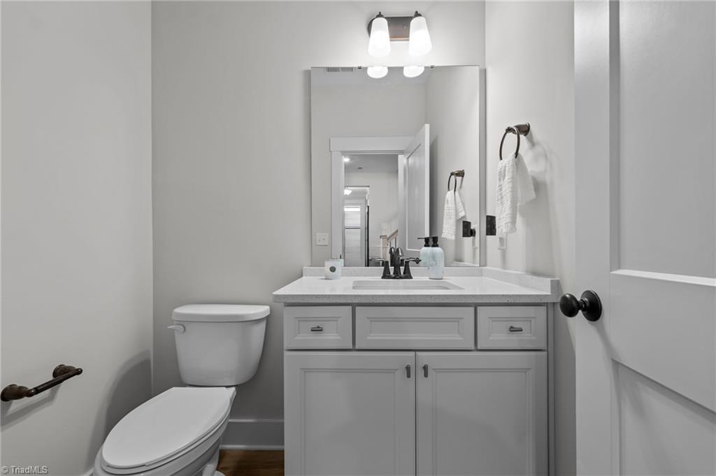 1103 Summerhouse Way