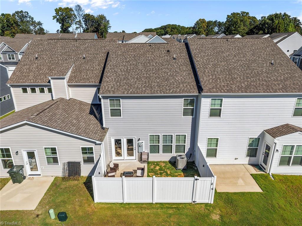 1103 Summerhouse Way