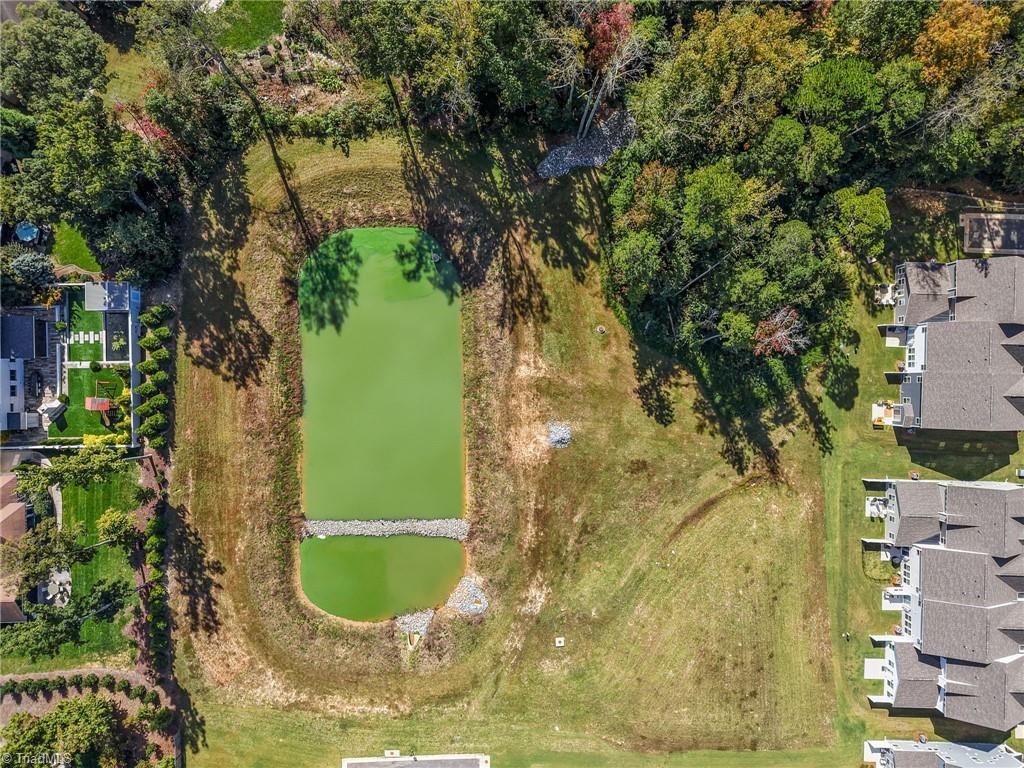 1103 Summerhouse Way