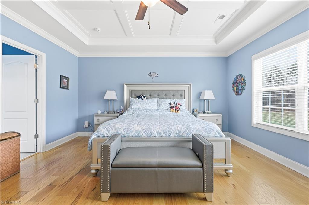 5770 Highland Grove Drive