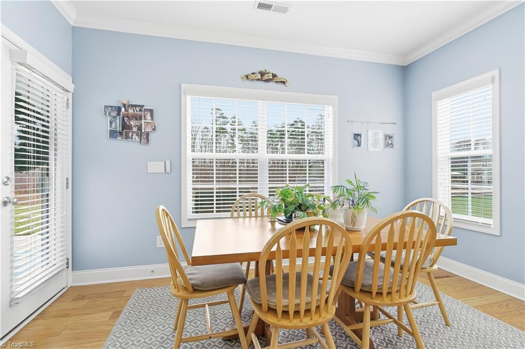 5770 Highland Grove Drive