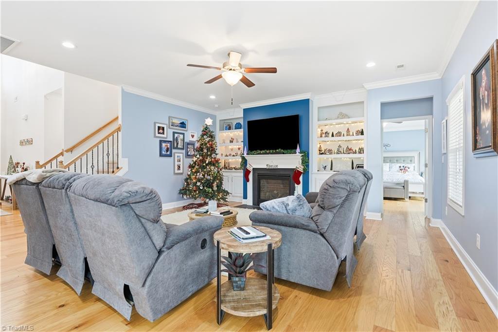 5770 Highland Grove Drive