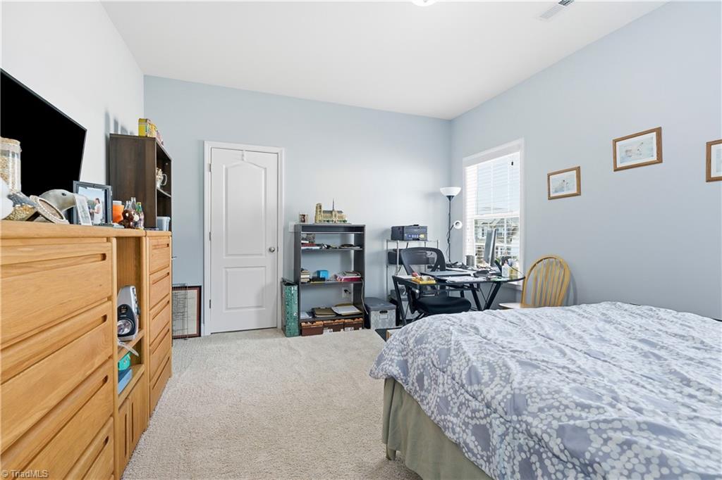 5770 Highland Grove Drive