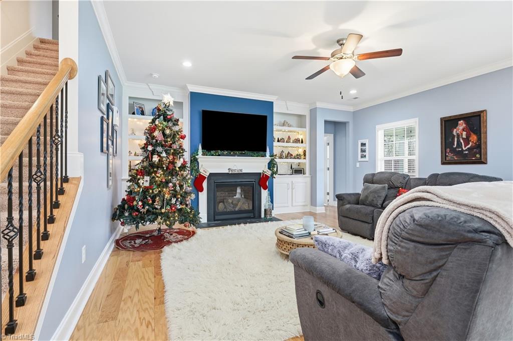 5770 Highland Grove Drive