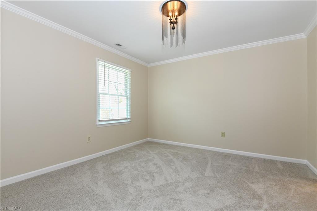 10 AppleTree Lane