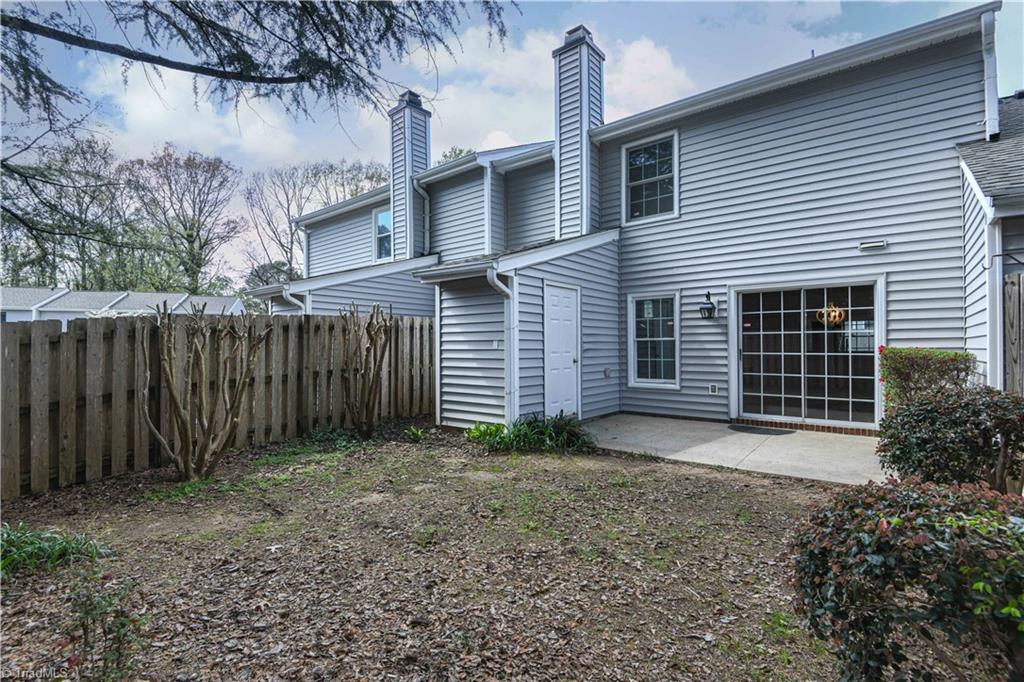 10 AppleTree Lane