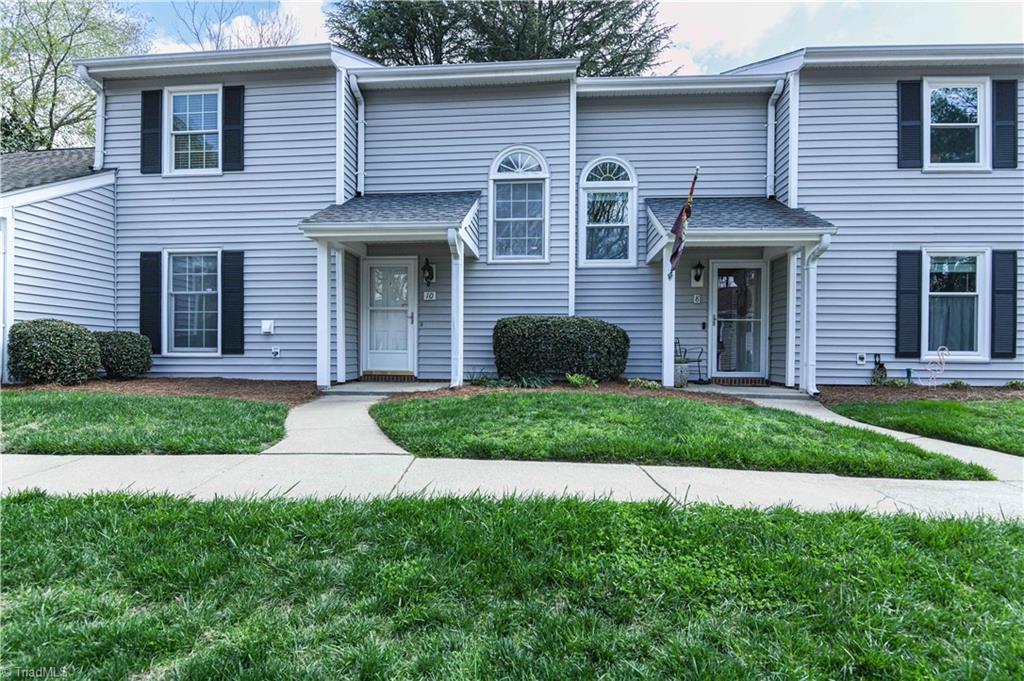 10 AppleTree Lane