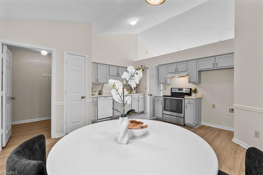 4426 Deacon Court