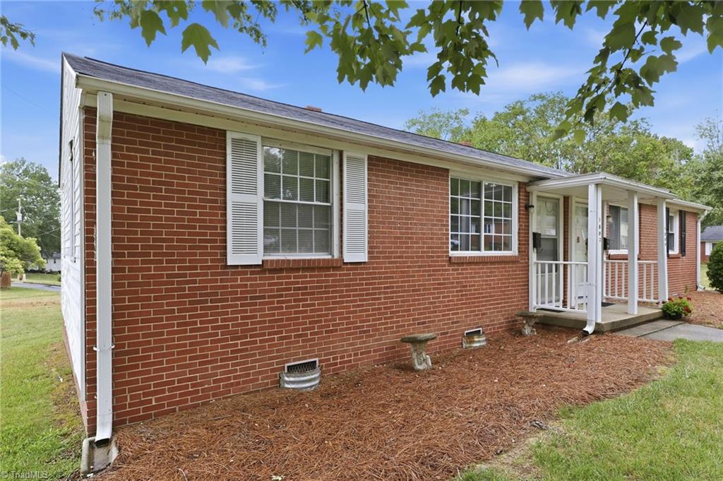 1802 Villa Drive