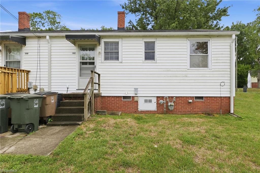 1802 Villa Drive