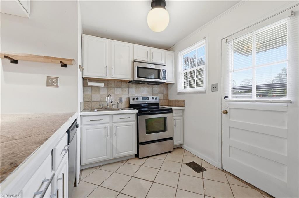1802 Villa Drive