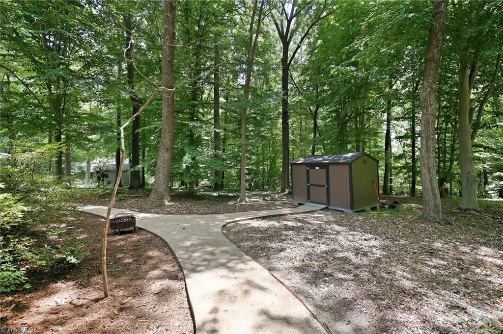 405 Luola Street
