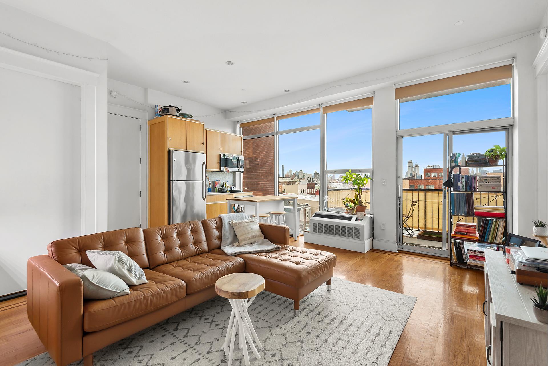 480 HUMBOLDT Street 5A