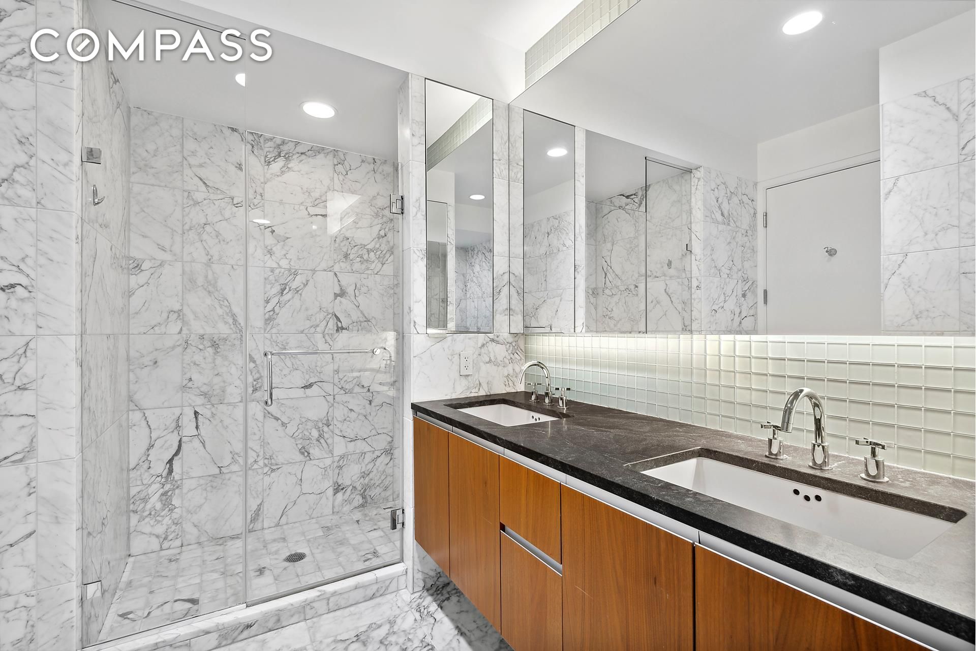 311 W Broadway 5G