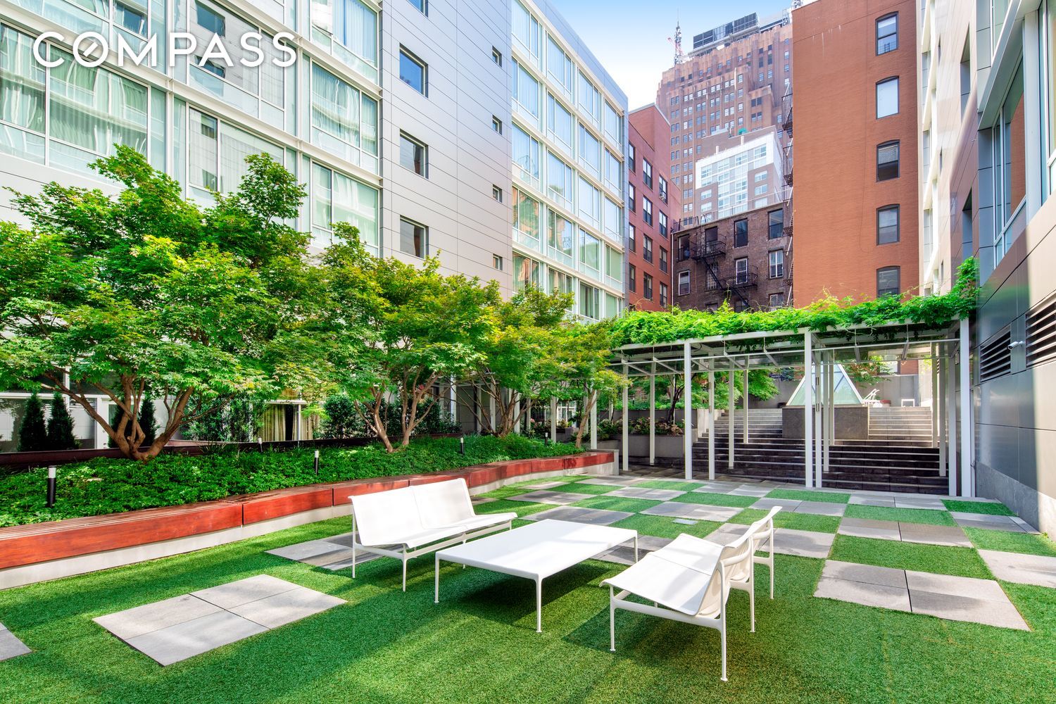 311 W Broadway 5G