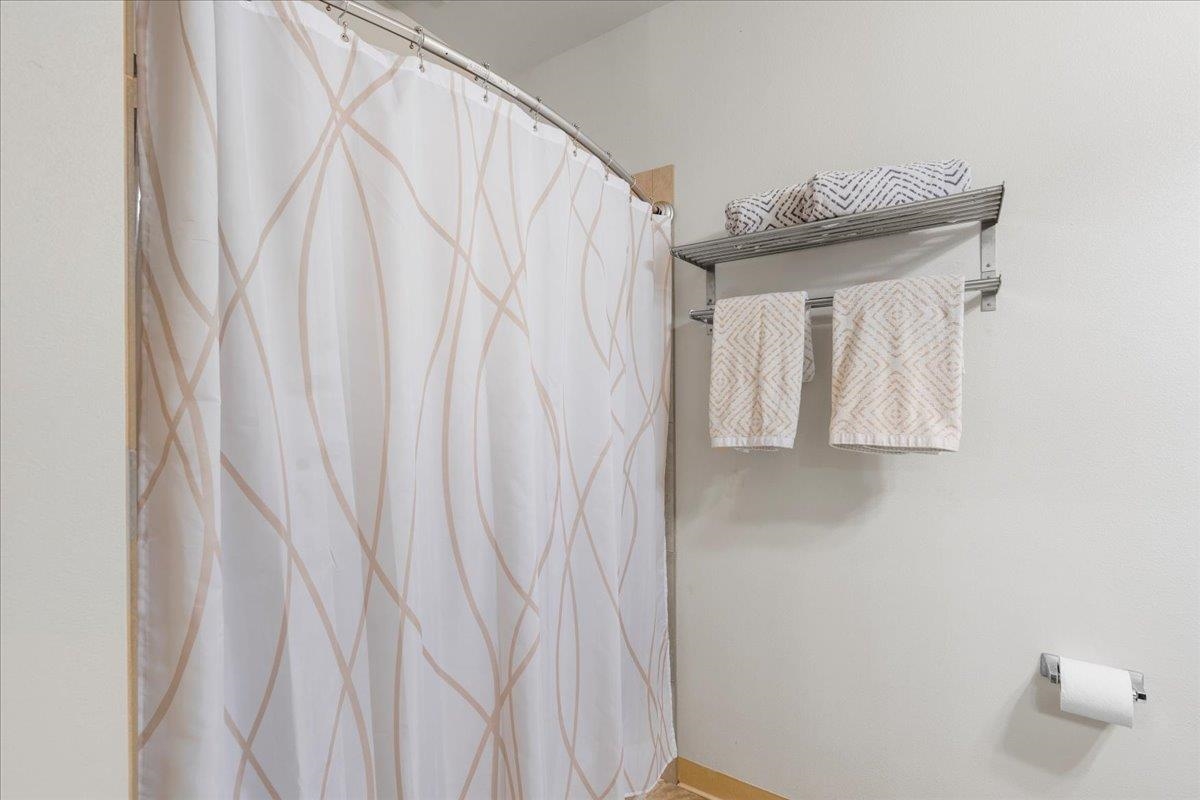 129 Hoowaiwai Loop Unit: 2101