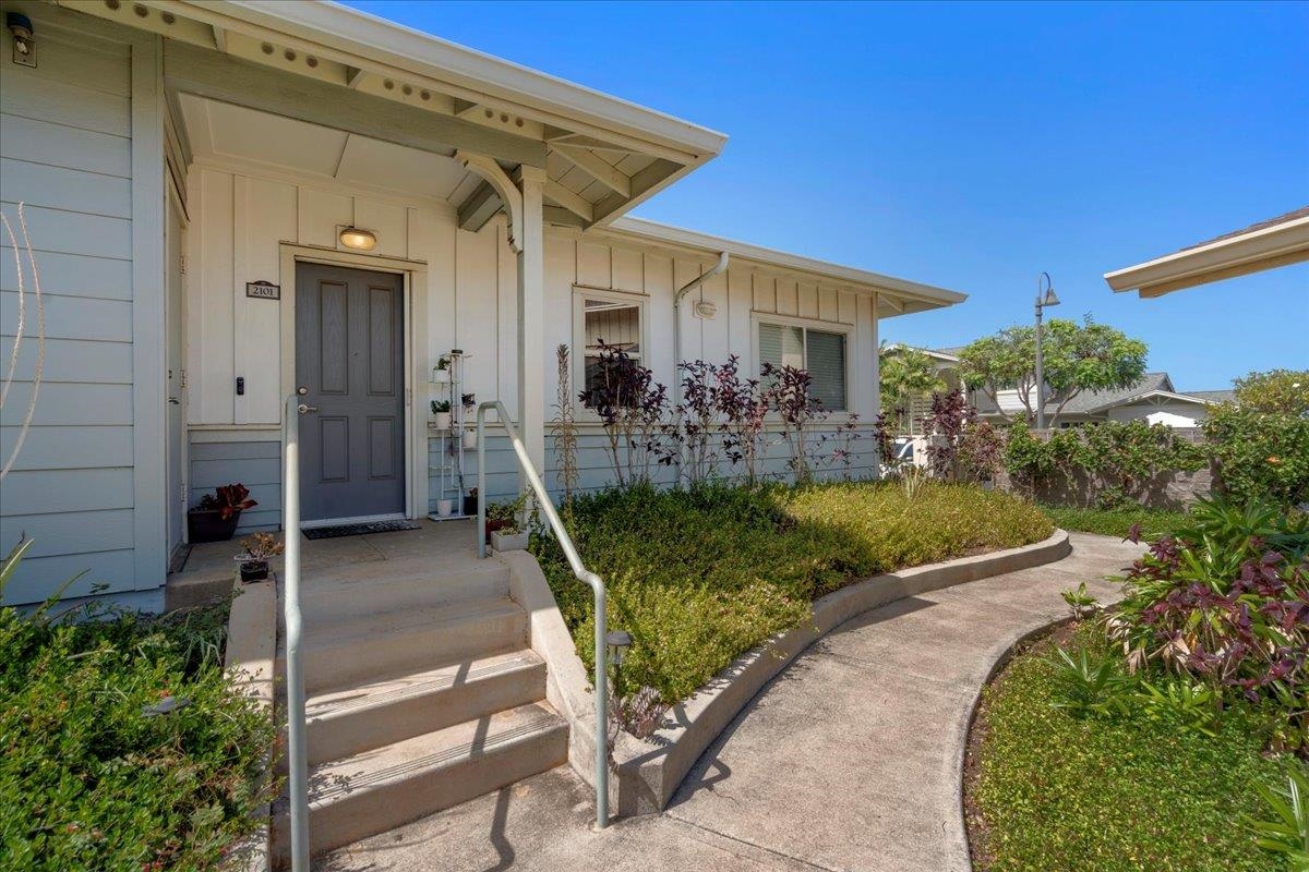 129 Hoowaiwai Loop Unit: 2101