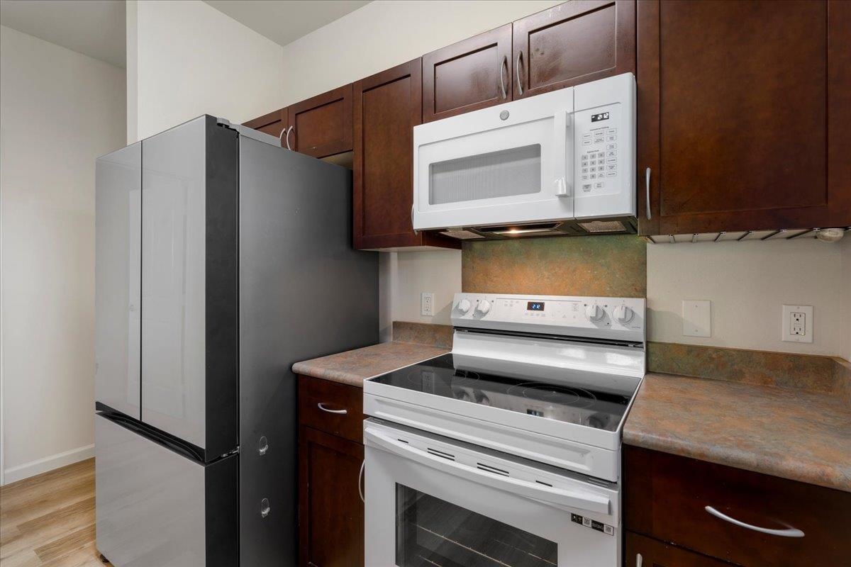 129 Hoowaiwai Loop Unit: 2101