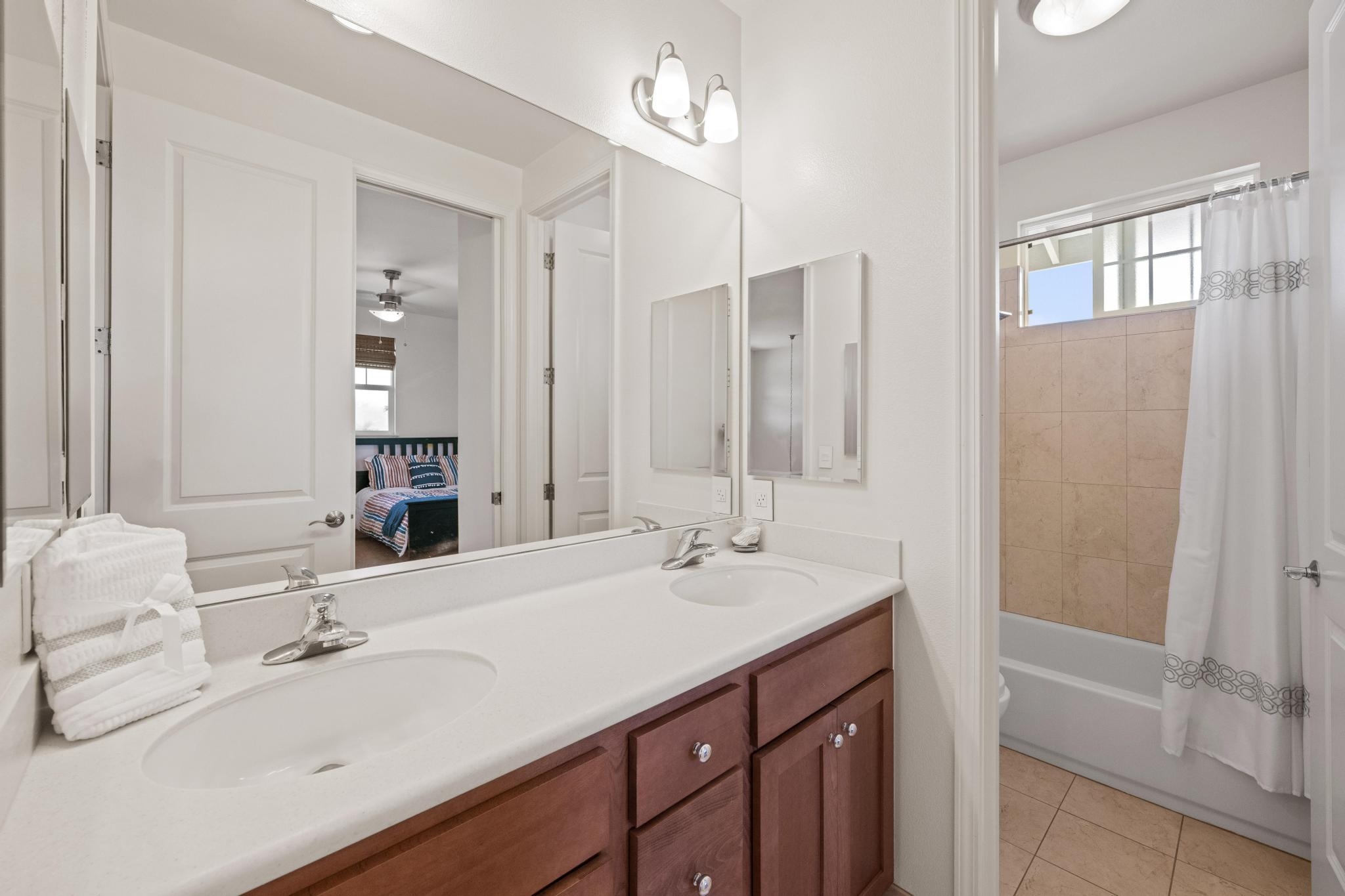 18 Olina St Unit: 63