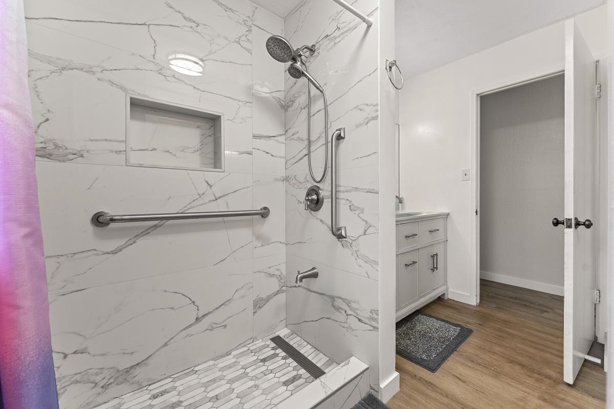 376 Kalua Pl